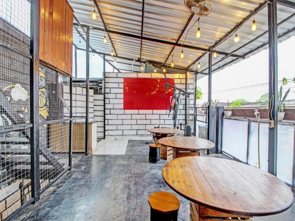 יוגיאקרטה Oyo 92256 Sentosa Residence מראה חיצוני תמונה